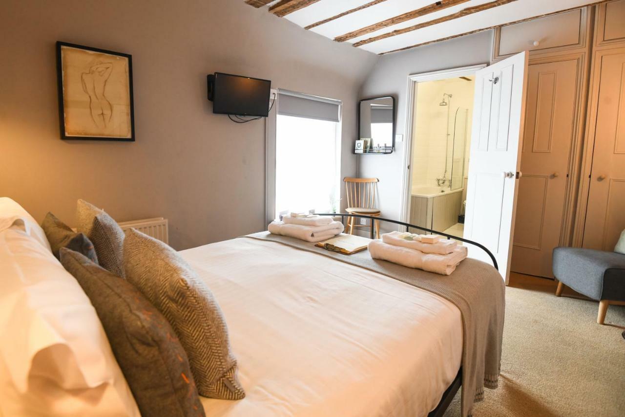 The Wife Of Bath Restaurant With Rooms 애슈퍼드 외부 사진