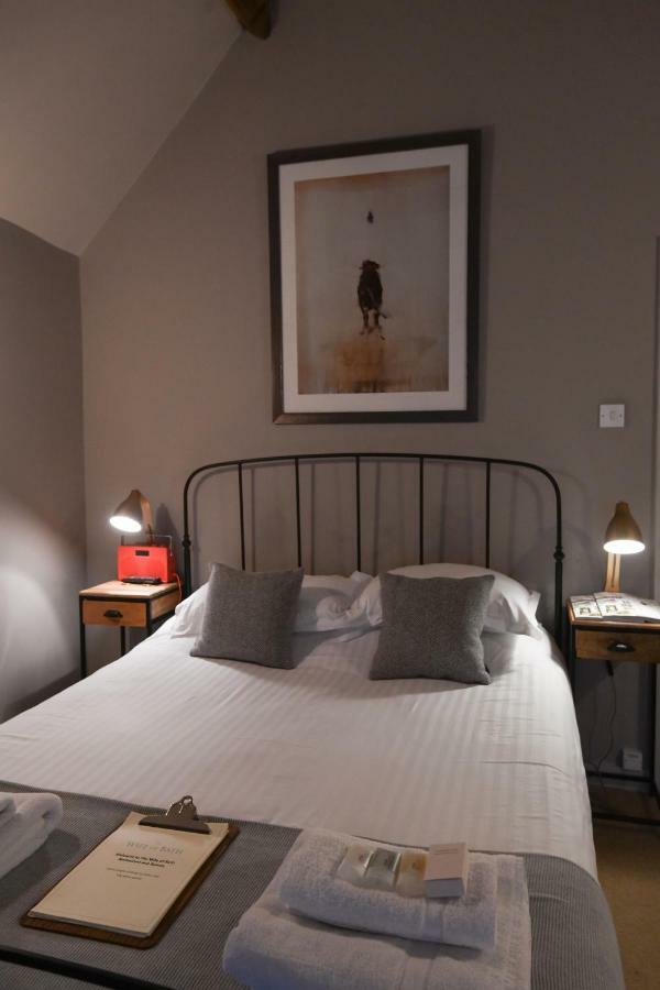 The Wife Of Bath Restaurant With Rooms 애슈퍼드 외부 사진