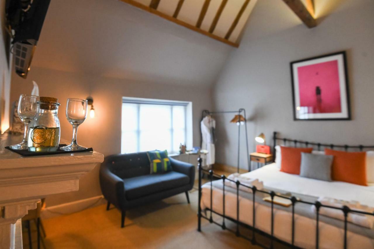 The Wife Of Bath Restaurant With Rooms 애슈퍼드 외부 사진