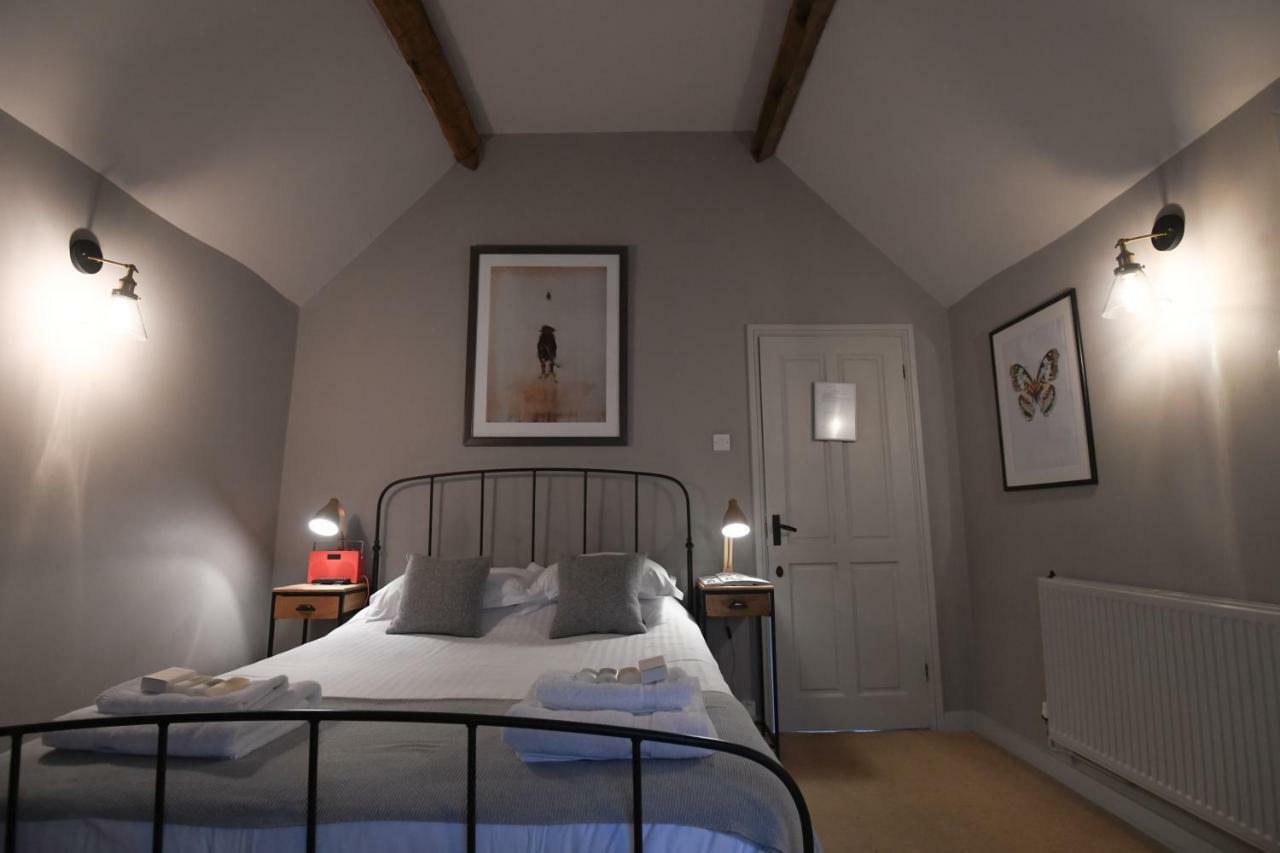 The Wife Of Bath Restaurant With Rooms 애슈퍼드 외부 사진